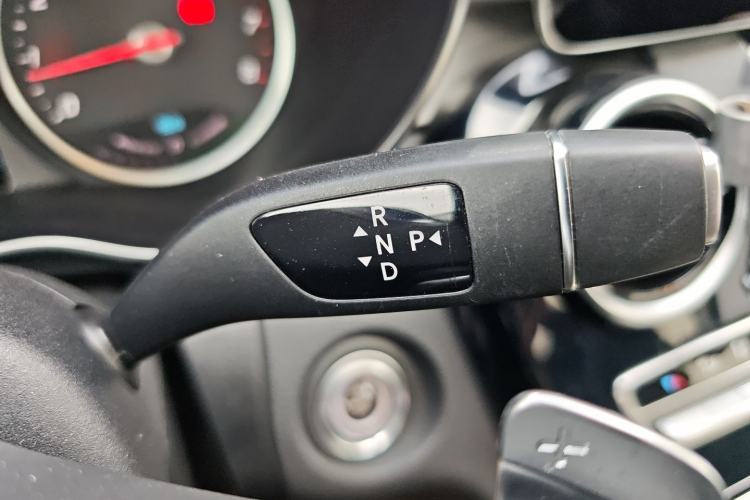 Used Mercedes-Benz C-Class 2019 C 260 Sport Edition 4MATIC Gear Lever