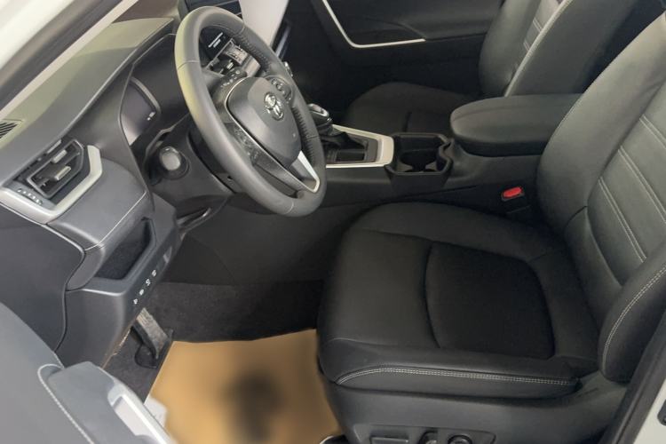 Used Toyota RAV4 2023 2.0L CVT Two-Wheel Drive 20th Anniversary Platinum Edition