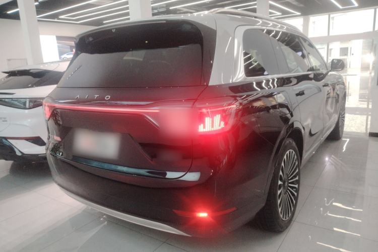 Used Hima AITO M9 2024 Range-Extended Ultra Version 52 kWh 5-Seater Model Rear Right 45 Deg