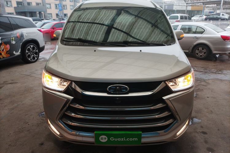 Used JAC Refine M4 2021 2.0L Manual Commercial Edition Front