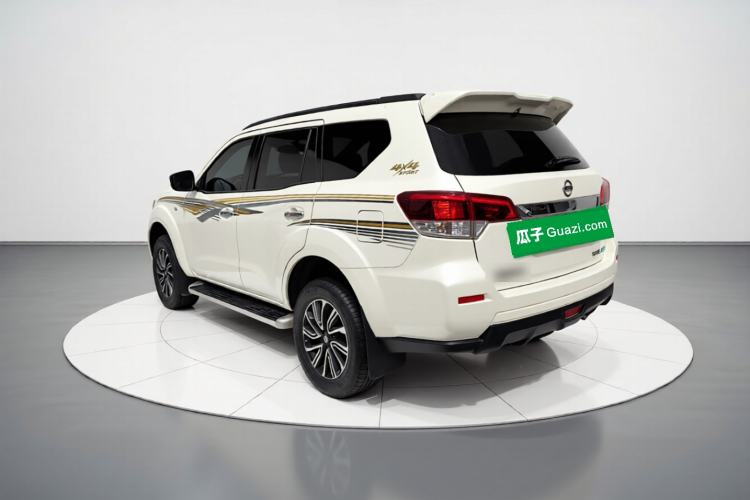 Used Nissan Terra 2018 2.5L Manual Two-Wheel Drive Elite Edition Exterior 3