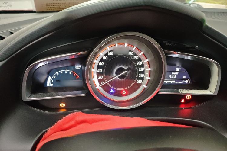 Used Mazda 3 Axela 2016 Sedan 1.5L Manual Comfort Model