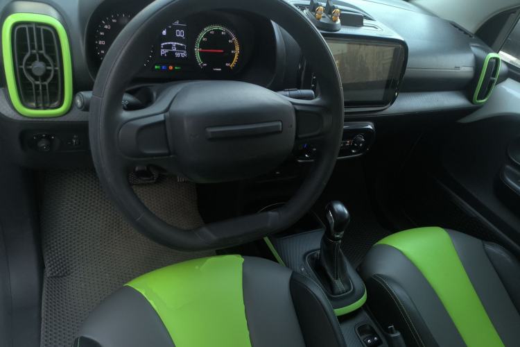 Used Roewe Clever 2021 302 km New Four-Seater Super-Efficient Version
