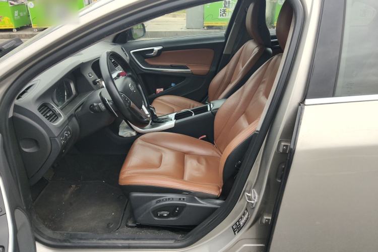 Used Volvo S60 2014 S60L T5 Smart Upgrade Edition
