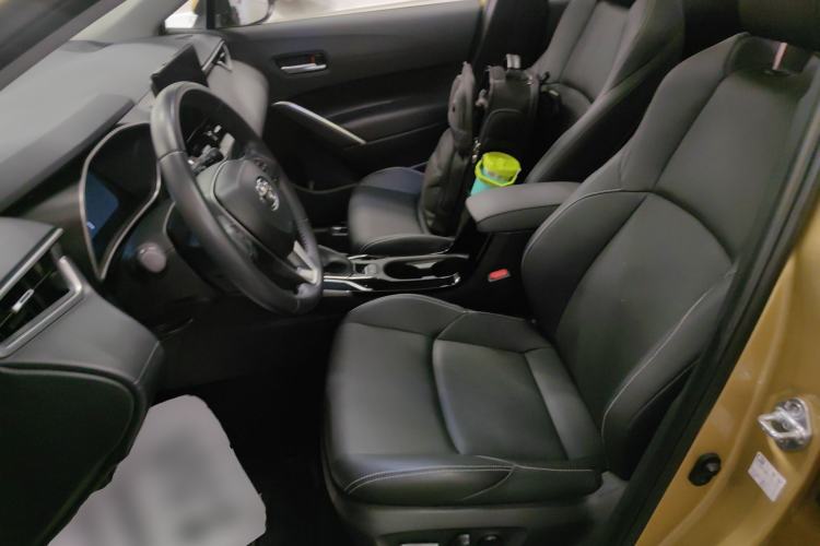 Used Toyota FRONTLANDER 2023 2.0L Smart Electric Hybrid Dual-Engine Deluxe Version
