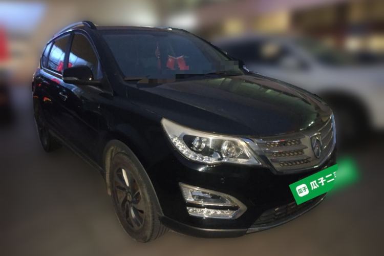 Used Baojun 560 2016 1.5T Manual Luxury Model Front Right 45 Deg