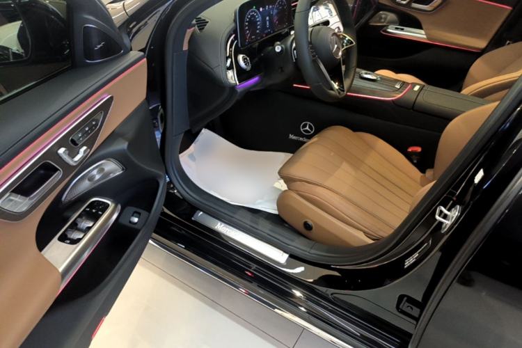 Used Mercedes-Benz E-Class 2025 E 300 L Luxury Model
