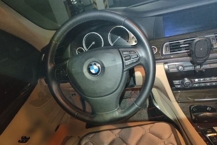 Used BMW 7 Series 2009 740Li Luxury Model Steering Wheel