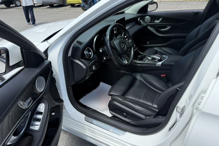 Used Mercedes-Benz C-Class 2018 C 180 L Fashion Edition Sport Version Interior 1