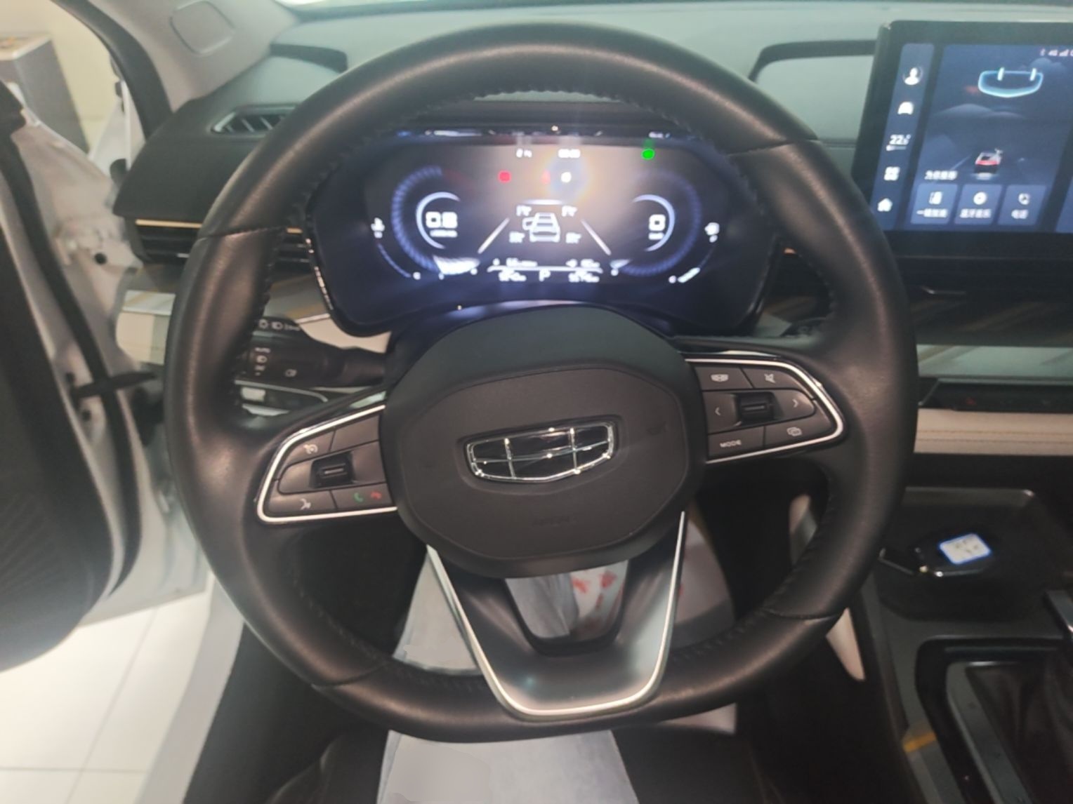 Geely Auto Emgrand L 2022 1.4T CVT Flagship Edition — снимка 13