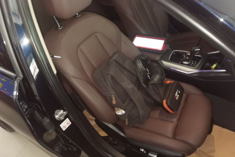 Used BMW 3 Series 2020 Restyled 325i M Sport Night Edition Package Right Front Seat