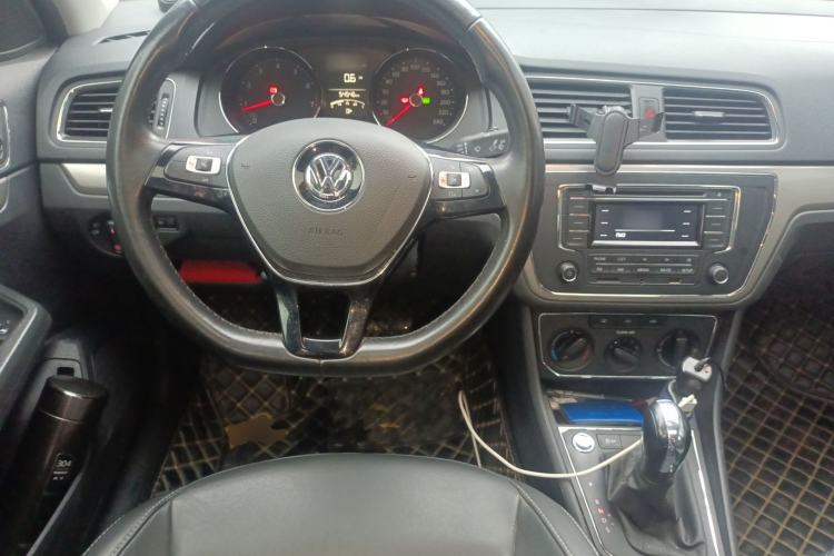 Used Volkswagen Lavida 2017 1.6L Automatic Comfort Edition
