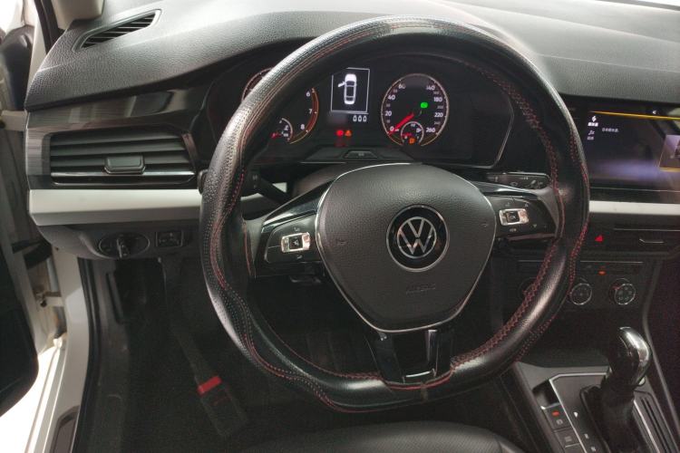 Used Volkswagen Lavida 2021 1.5L Automatic Comfort Edition Steering Wheel