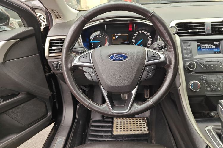 Used Ford Mondeo 2013 2.0L GTDi 200 Fashion Edition Steering Wheel
