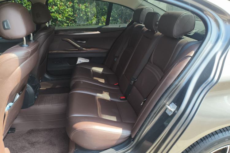 Used BMW 5 Series 2013 525Li Luxury Model