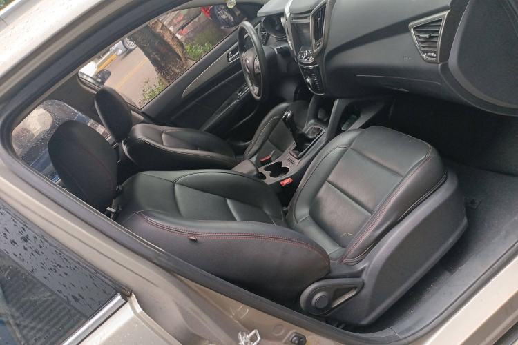 Used Changan CS75 2016 2.0L Manual Luxury Version China V Standard