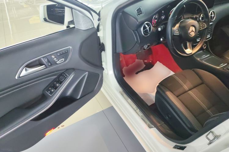 Used Mercedes-Benz A-Class 2018 A 200 Fashion Model