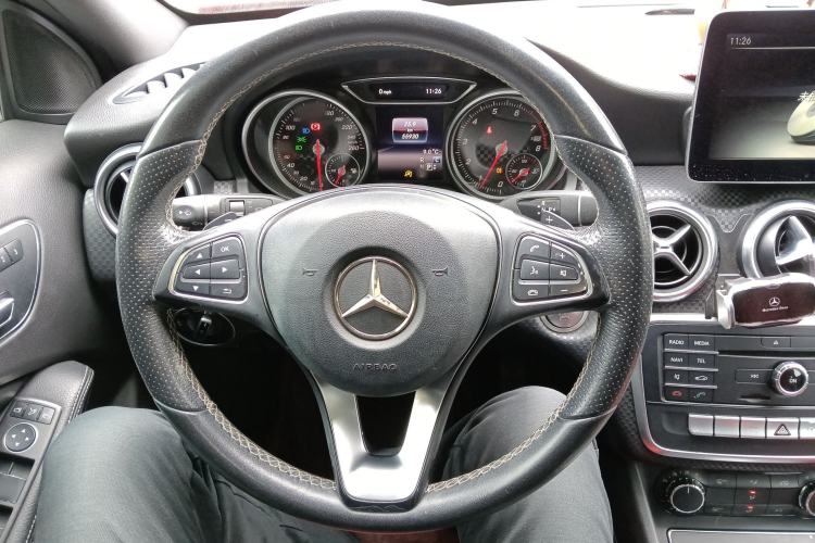 Used Mercedes-Benz A-Class 2017 Revised Version A 200 Fashion Edition
