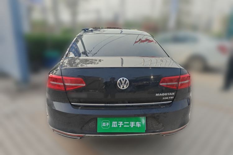 Used Volkswagen Magotan 2017 330TSI DSG Luxury Model Rear