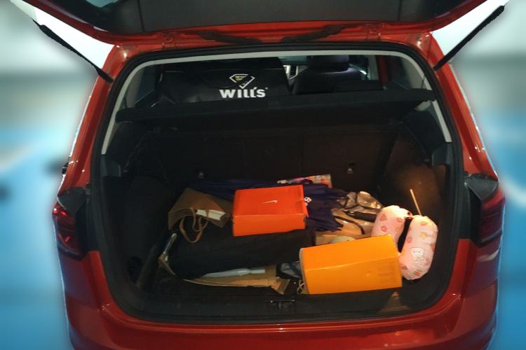 Used Volkswagen Golf Sportsvan 2016 230TSI Automatic Trend Edition Trunk