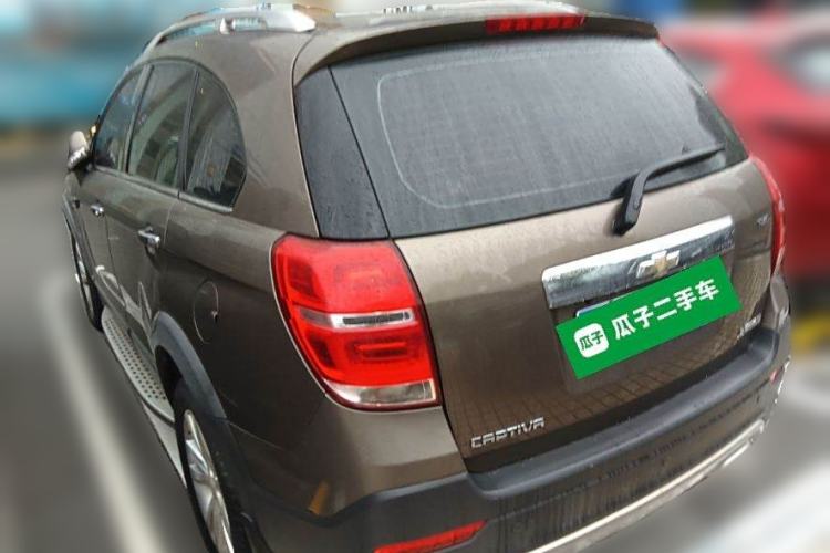 Used Chevrolet Captiva 2015 2.4L 4x4 Flagship Edition 7-Seater
