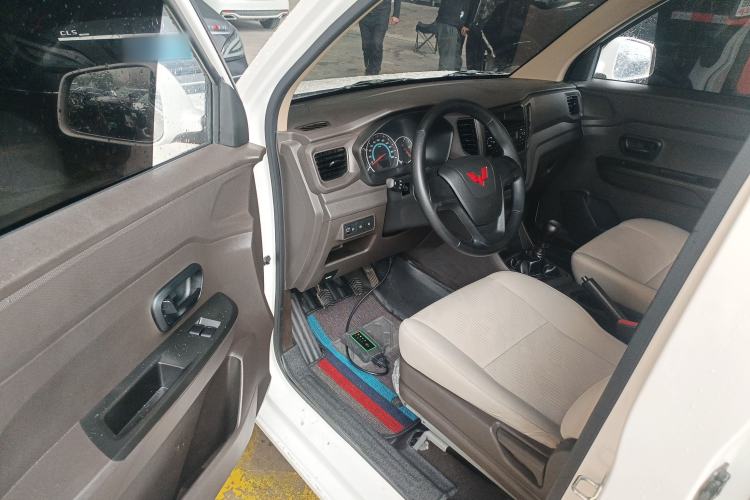Used Wuling Hongguang V 2022 1.5L Enjoy Edition Electric-Powered LAR
