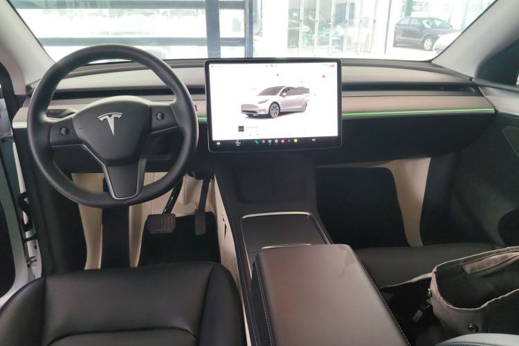 Used Tesla Model Y 2024 Rear-Wheel-Drive Version Center Console