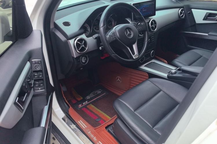 Used Mercedes-Benz GLK-Class 2014 GLK 260 4MATIC Dynamic Model
