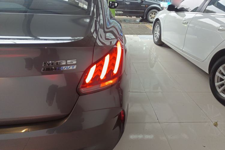 Used MG 5 2021 Revised Version 180 DVVT CVT Youth Luxury Edition