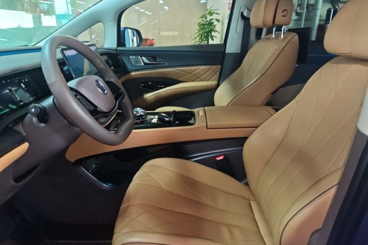 Used Denza D9 2022 DM-i 970 Four-Wheel Drive Flagship Model