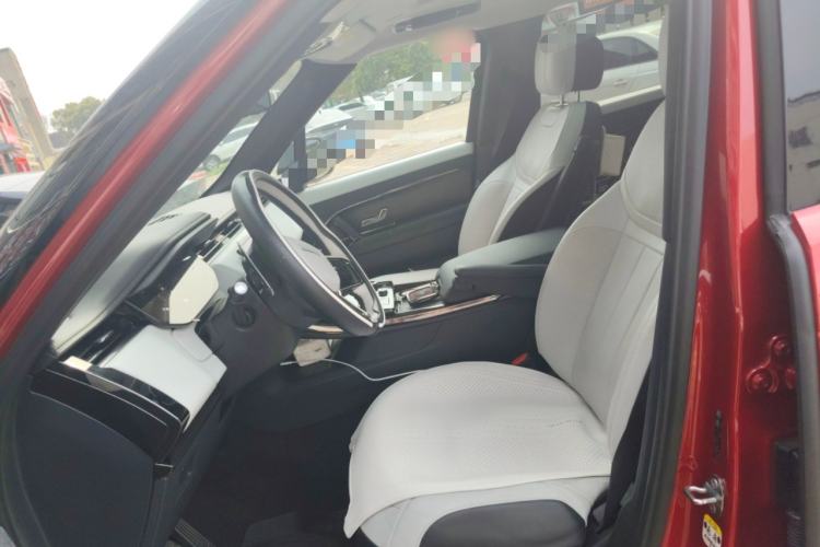 Used Land Rover Range SportNew Energy 2023 P510e Plug-in Hybrid – First Edition Left Front Seat