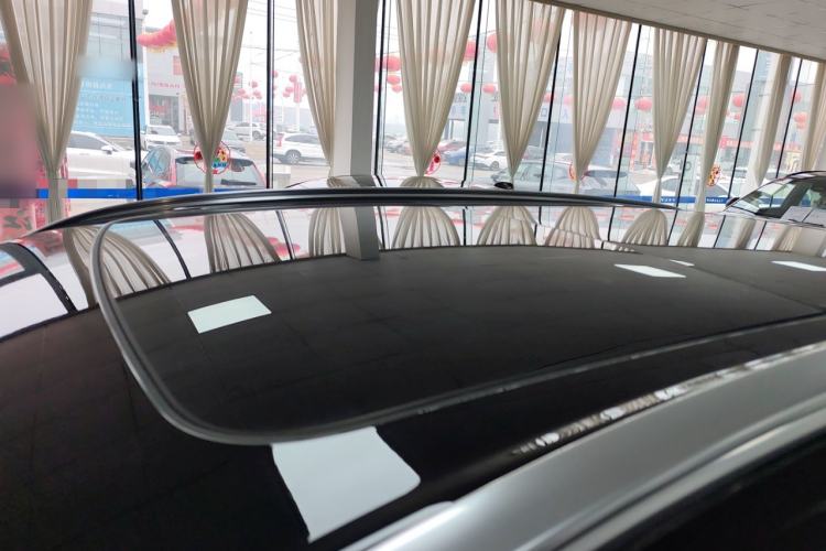 Used Volvo XC60 New Energy 2025 Plug-in Hybrid Long-Range All-Wheel Drive Smart Luxury Edition
