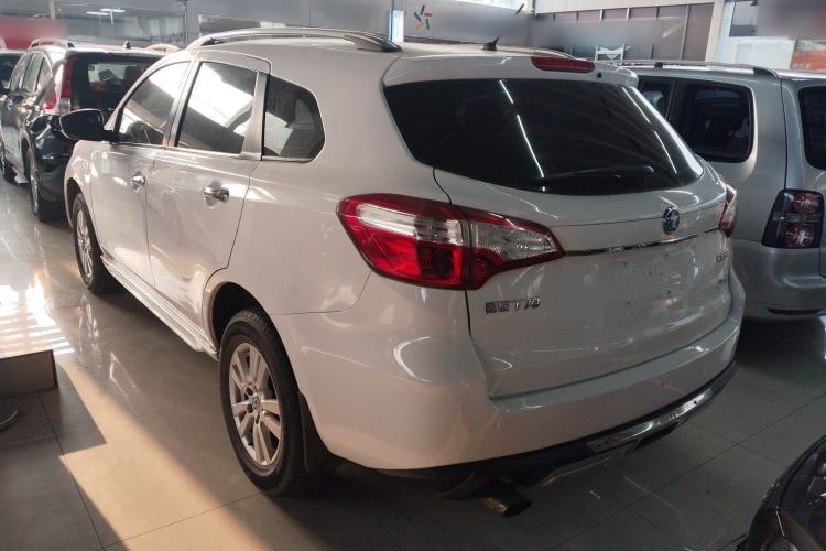 Used Venucia T70 2015 2.0L CVT Smart Choice Edition Rear Left 45 Deg