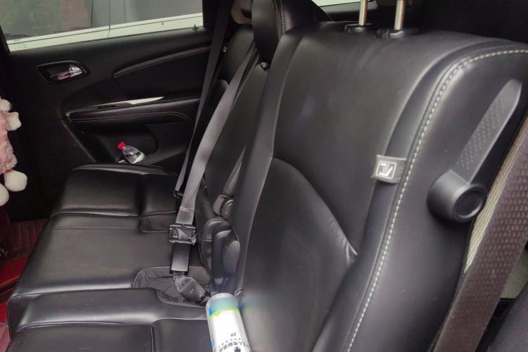 Used Dodge Journey 2013 2.4L Two-Wheel Drive Luxury Version