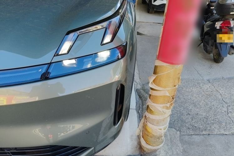 Used Lynk & Co 08 EM-P 2023 220km All-Wheel-Drive Performance Halo
