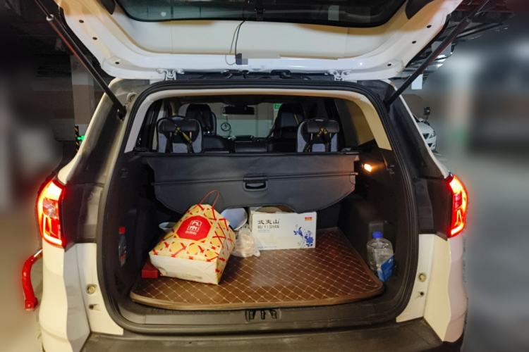 Used Ford Kuga 2017 EcoBoost 180 Two-Wheel-Drive Platinum Edition