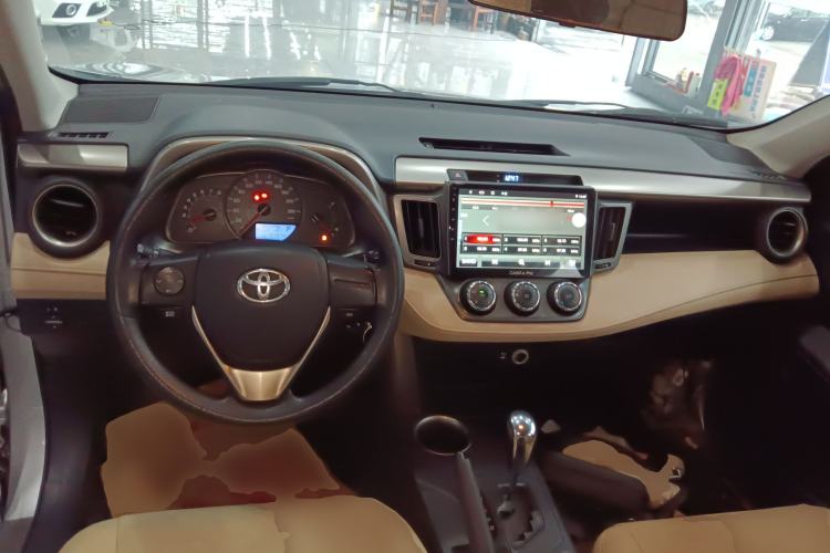 Used Toyota RAV4 2013 2.0L CVT Two-Wheel Drive Urban Edition
