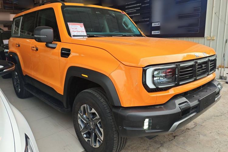 Used BAIC Off-Road BJ40 2024 2.0T All-New Urban Hunter Edition Chivalrous Style