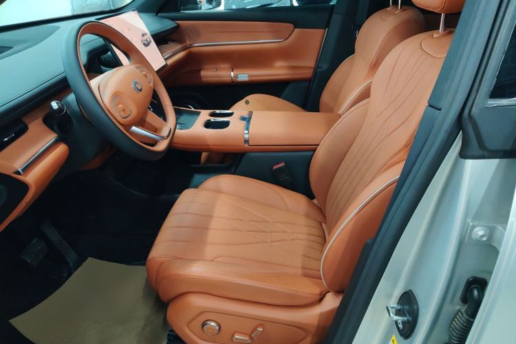 Used CHANGAN NEVO Q07 2025 215 Flagship Edition