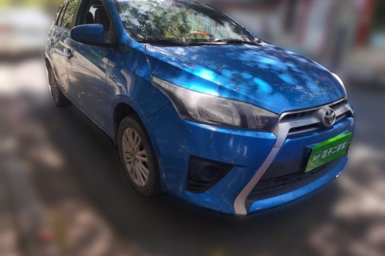 Used Toyota YARiS L Zhi Xuan 2015 1.5E Automatic Charm Edition Front Right 45 Deg