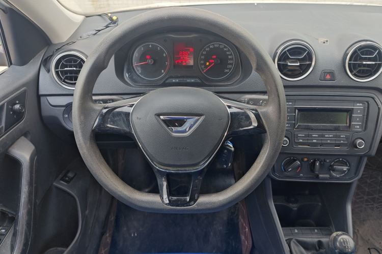 Used Jetta VA3 2019 1.5L Manual Entry-Level Version Steering Wheel