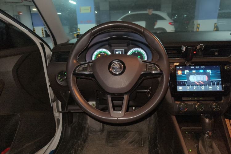 Used Skoda Octavia 2018 Station Wagon TSI230 DSG Luxury Edition
