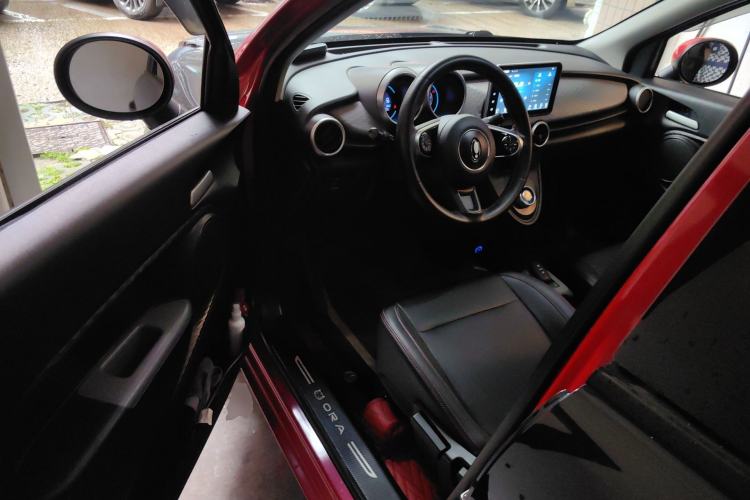 Used ORA Black Cat 2022 Updated Version 301 km Cute Pet Edition Lithium Iron Phosphate Driver Seat