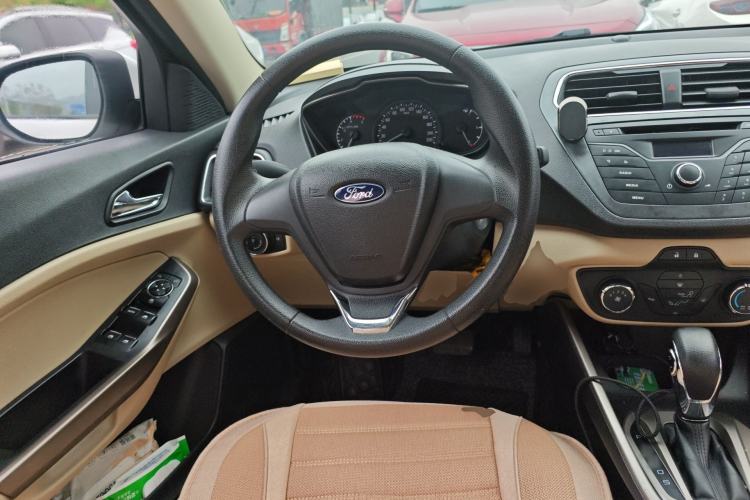 Used Ford Escort 2015 1.5L Automatic Comfort Edition
