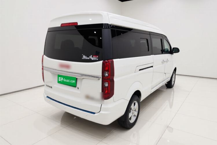 Used Jinbei Gold Hiace 2021 2.0L Passenger Van Travel Lion 7-Seater Exterior 5