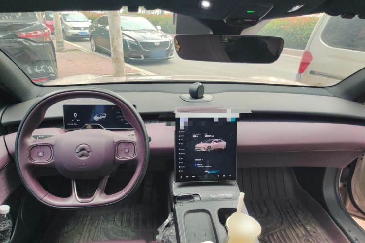 Used Nio ET5 2022 75 kWh Center Console