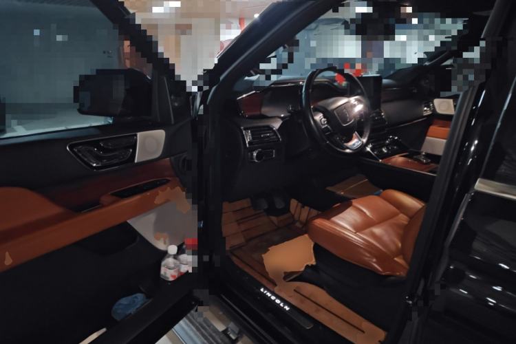 Used Lincoln Navigator 