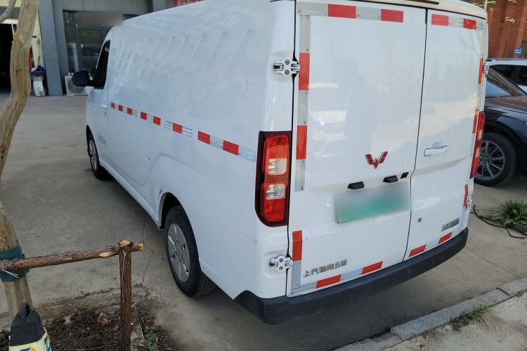 Used Wuling Yangguang 2024 300km Comfort Version with Sealed Windows 60kW