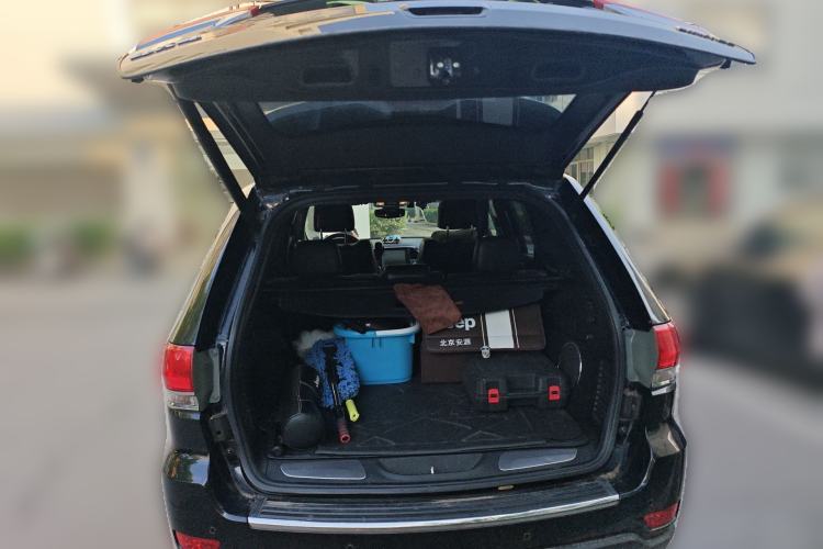 Used Jeep Grand Cherokee 2017 3.6L Elite Navigation Edition
