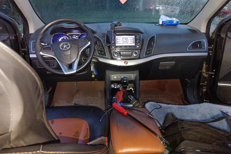 Used JAC Group Refine S5 2013 2.0T Manual New Edition Center Console